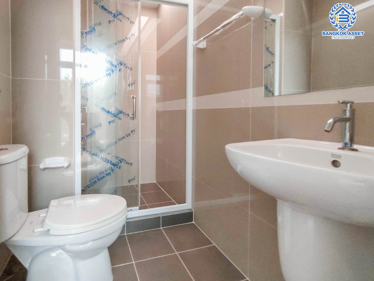 *****ทาวน์เฮ้าส์มือสองย่านนนทบุรี ม.คาซ่าซิตี้ ราชพฤกษ์-พระราม5 หลังมุม เนื้อที่ 21.5 ตร.ว. ฟังก์ชัน 4 ห้องนอน 3 ห้องน้ำ 2 ที่จอดรถ บนทำเลเยี่ยม เชื่อมต่อถนนหลายเส้นทาง ใกล้เซ็นทรัลเวสต์เกต และรถไฟฟ้าสายสีม่วง "สถานีบางพลู"